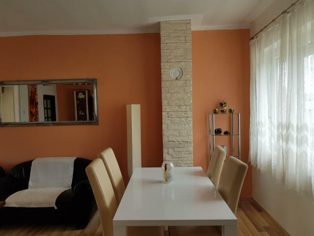 Holiday House 